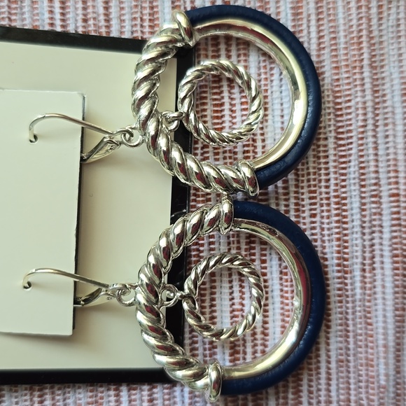 MONET, LIZ CLAIBORNE & NAPIER WOMEN'S FASHION JEWELRY BUNDLE OF 7 ITEMS - Picture 5 of 14